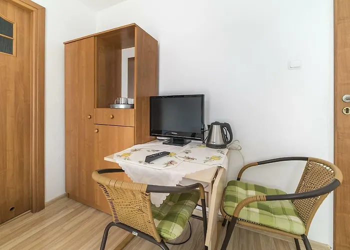 Goscinne U Ewy * יאסטארניה